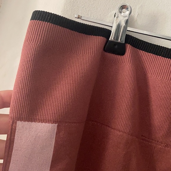 Fabletics High Waisted Seamless Legging - Picture 8 of 10